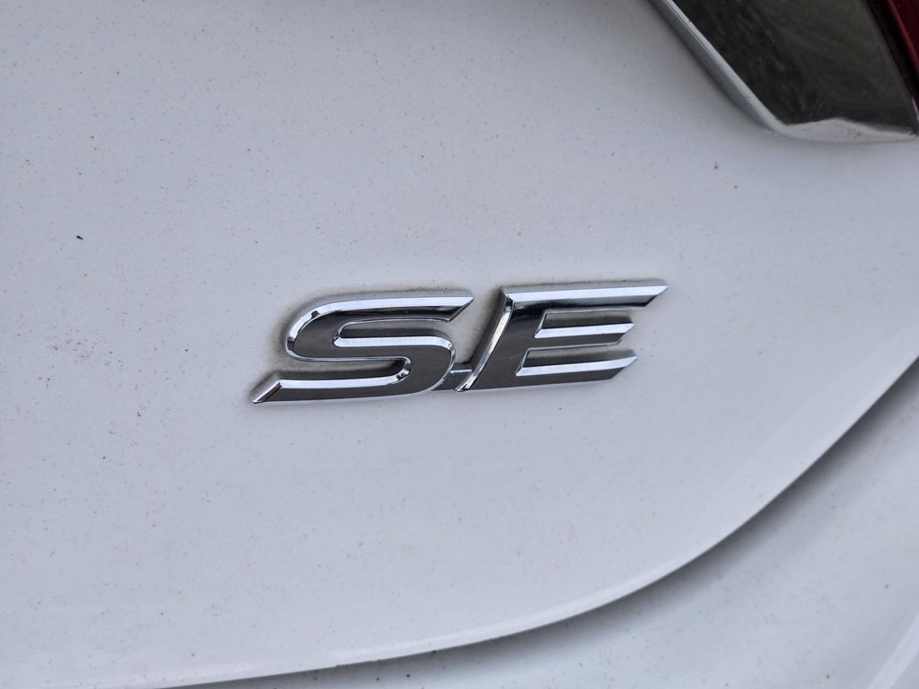 2017 Toyota Camry SE White at Gullo Toyota