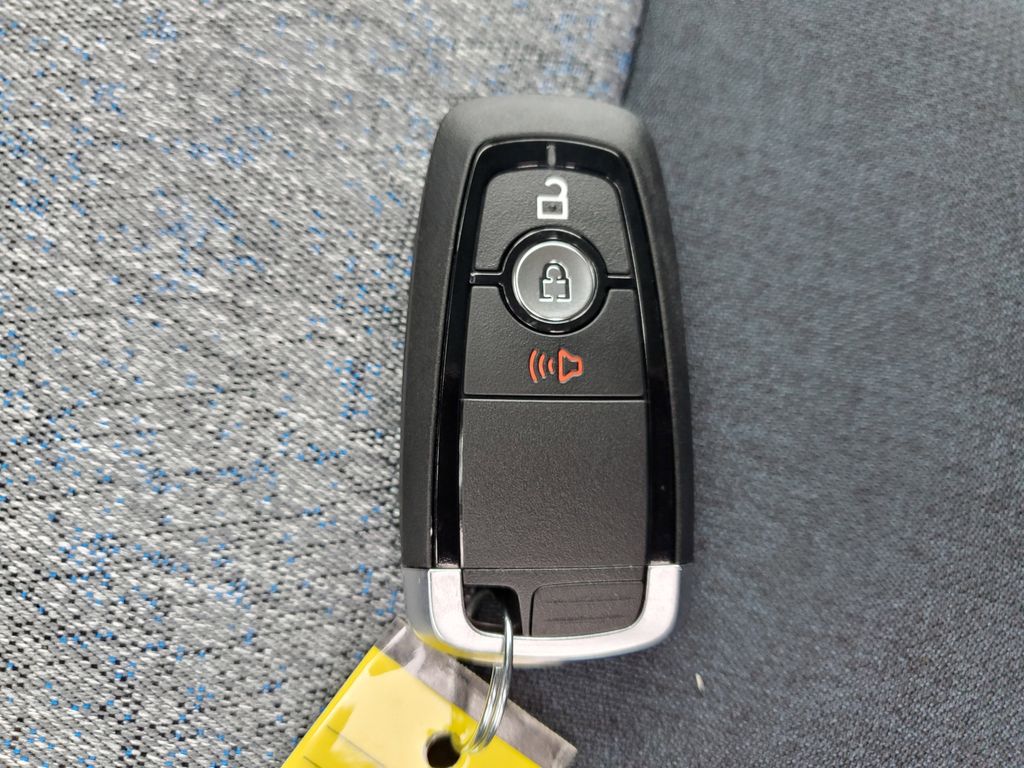 New 2025 Blue Ford XLT image 37