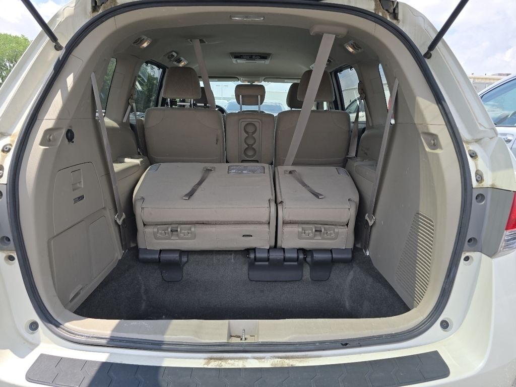 Used 2016  Honda SE image 23