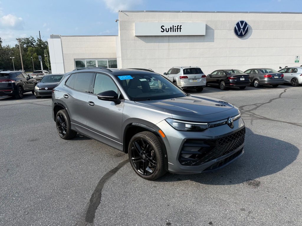2025 Volkswagen Tiguan 2.0T SE R-Line Black Gray at Sutliff Volkswagen