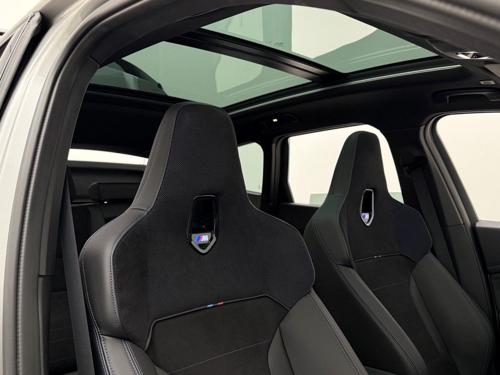 Thumbnail: 2024 BMW X1 - 32