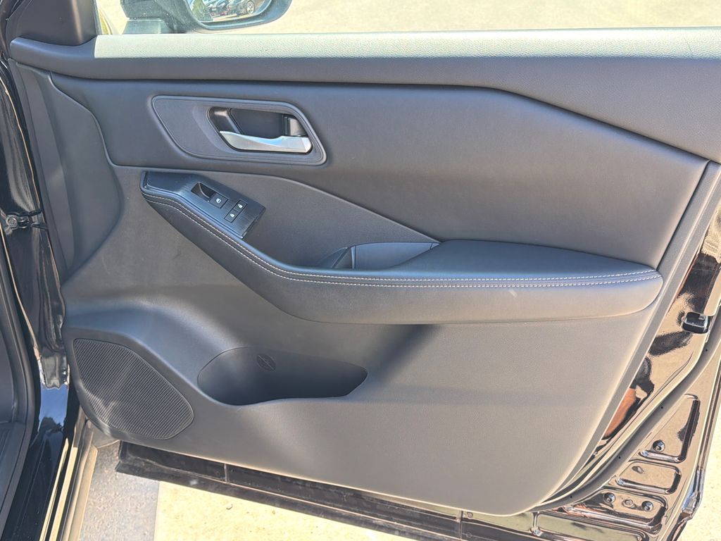 Used 2025 Black Nissan SV image 14