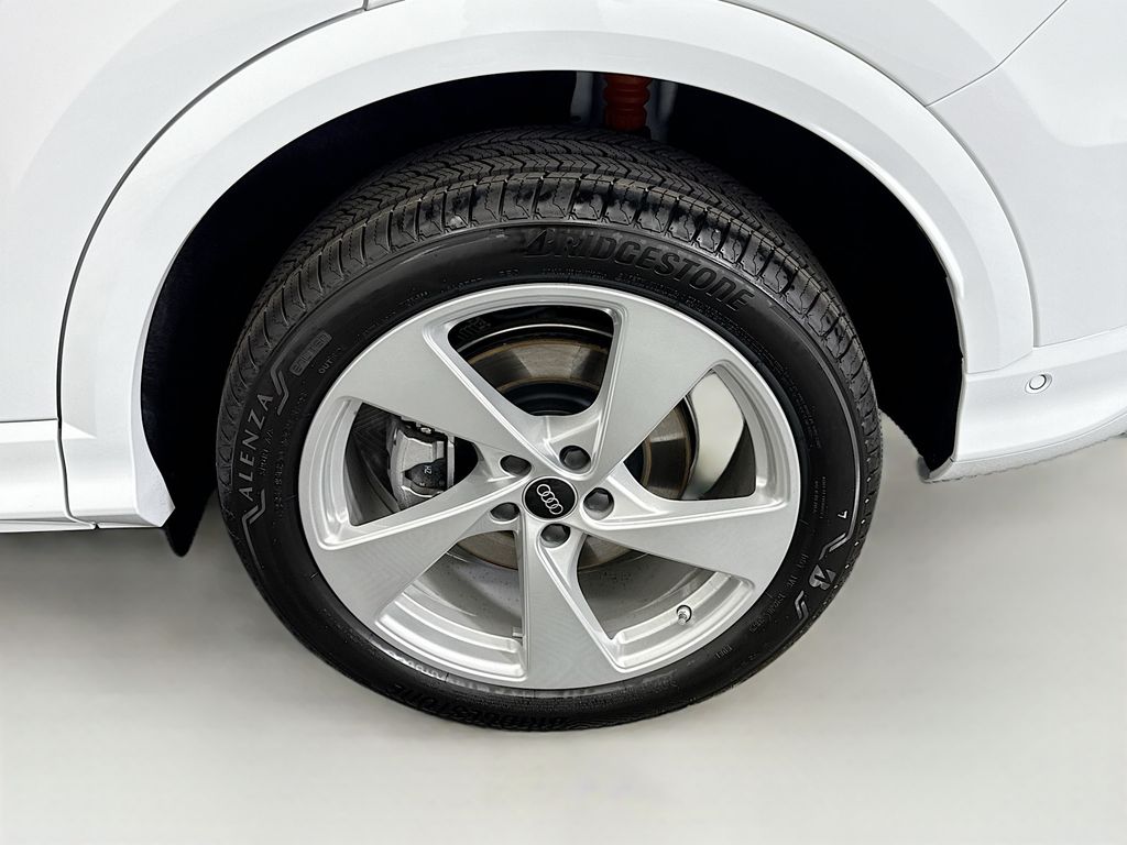 Thumbnail: 2025 Audi Q5 - 31