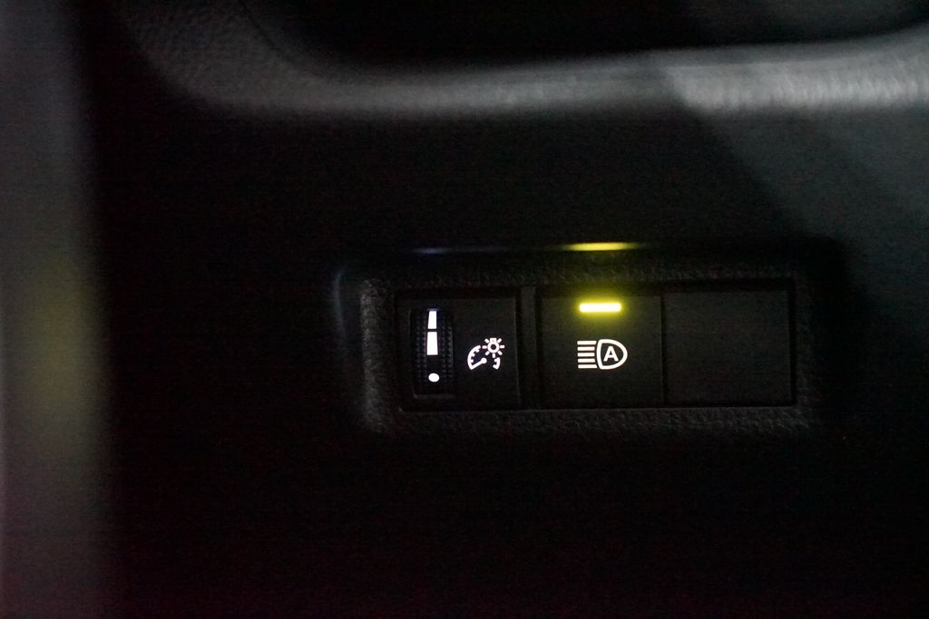 Thumbnail: 2025 Toyota RAV4 - 24