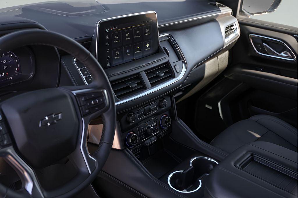 Used Car 2024 Chevrolet Suburban  Z71 For Sale Under $70,000 In Austin, Texas