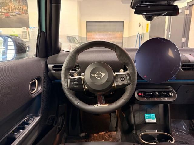 Thumbnail: 2026 MINI Cooper - 22