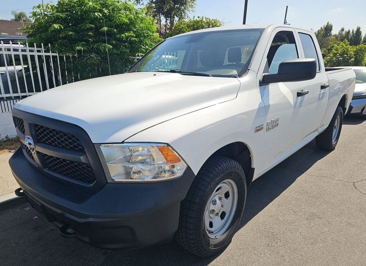 Bright White Clearcoat 2016 RAM 1500 Tradesman Quad Cab 4WD Pickup Truck Four-Wheel Drive 6-Speed Automatic