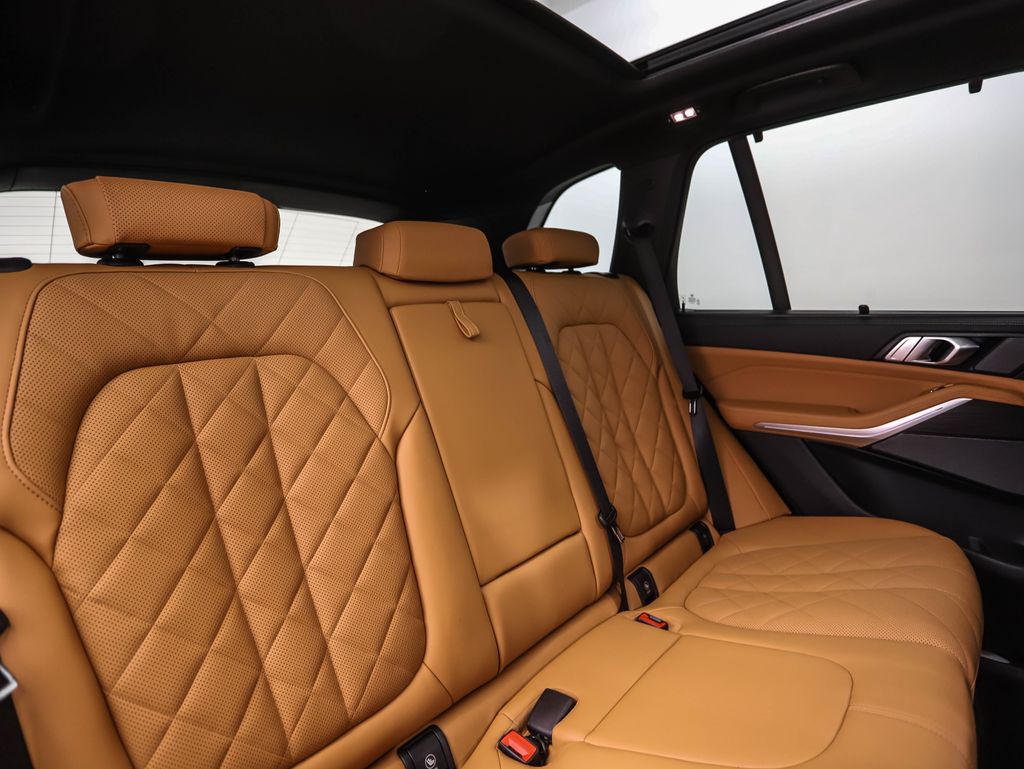 Thumbnail: 2024 BMW X5 - 28