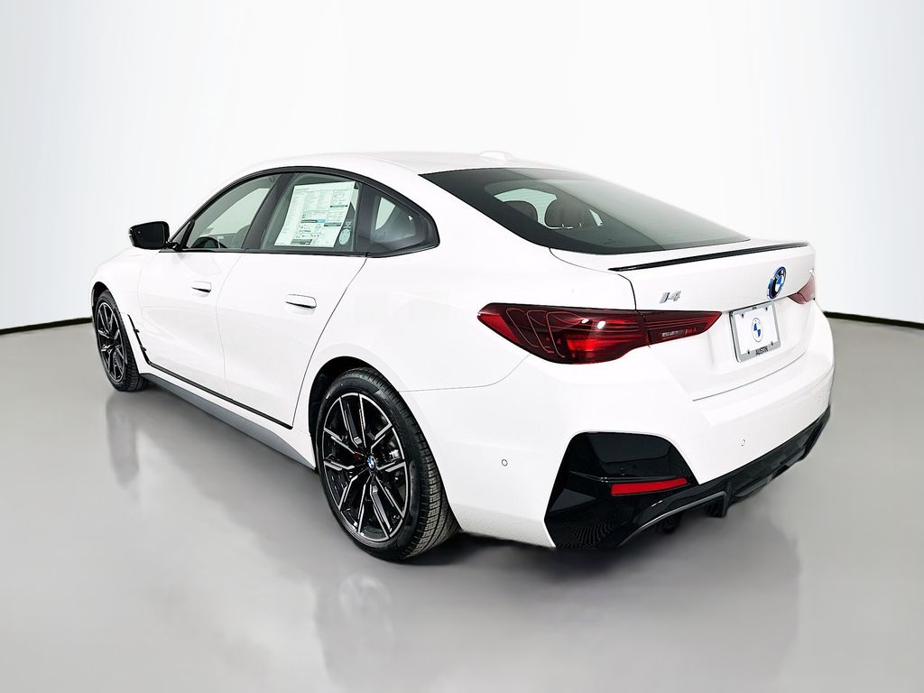 Thumbnail: 2025 BMW i4 - 7