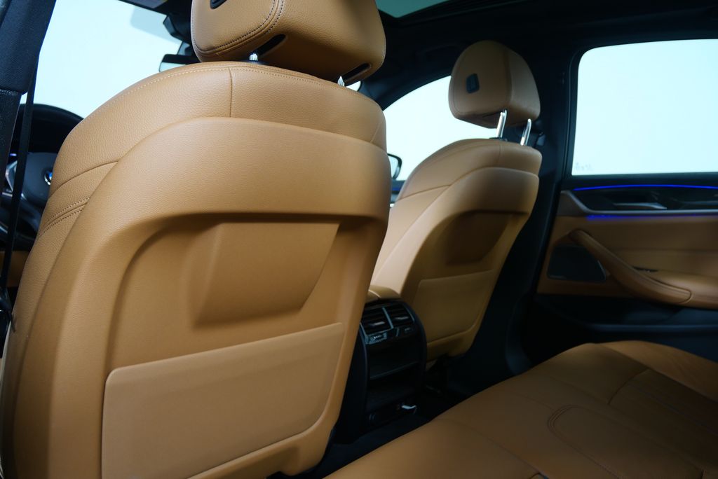 2023 BMW 5 Series 540i 17