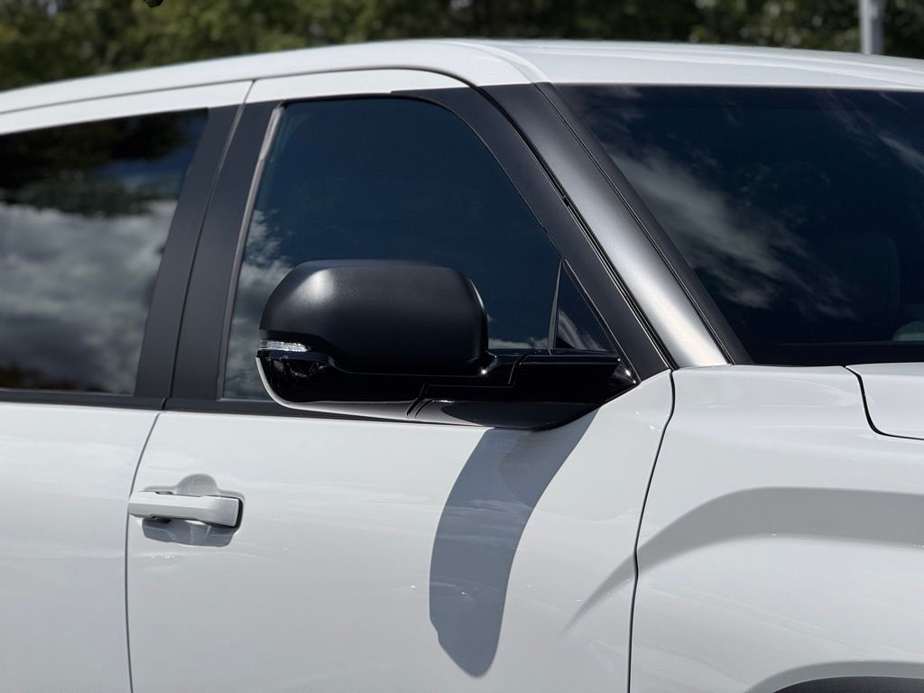 2026 Toyota Tundra SR5 CrewMax photo 5