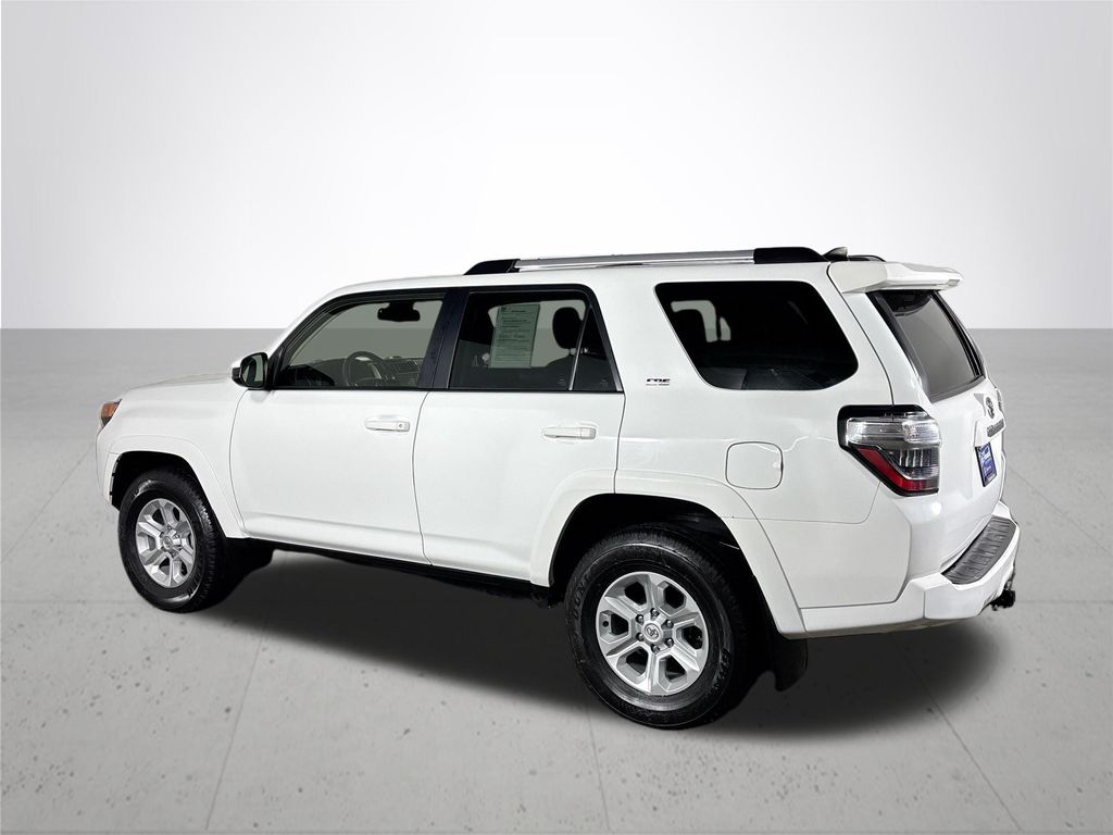 2022 Toyota 4Runner SR5