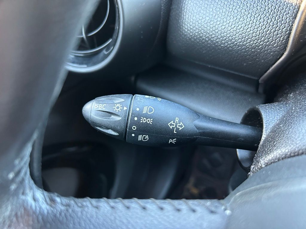 Thumbnail: 2013 MINI Cooper Countryman - 20