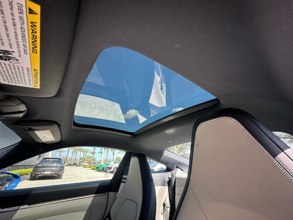 Thumbnail: 2026 Porsche 911 - 25