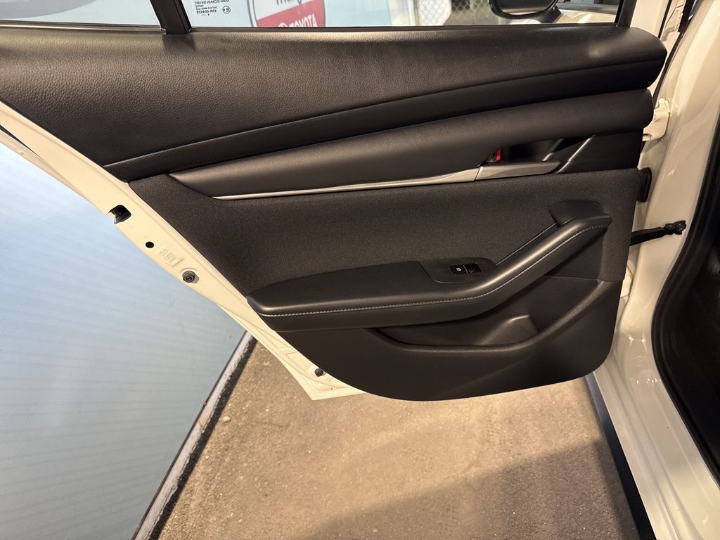 Thumbnail: 2025 Mazda Mazda3 - 21