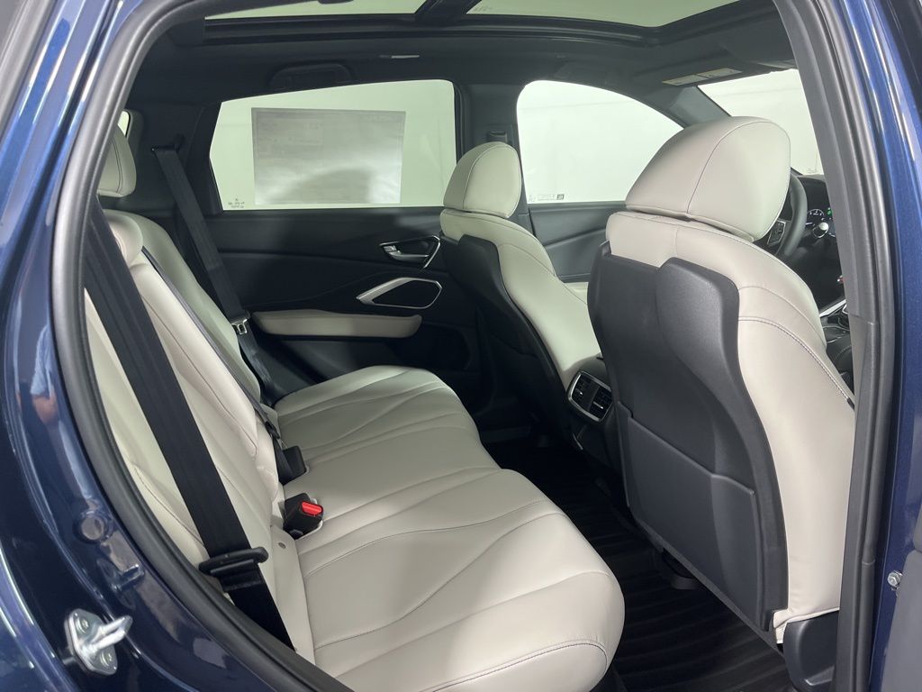 Thumbnail: 2025 Acura RDX - 12