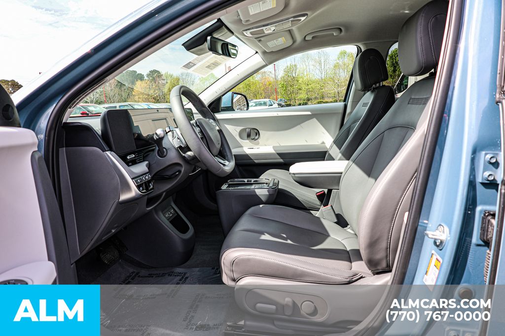 Used 2025 Blue Hyundai SEL image 18