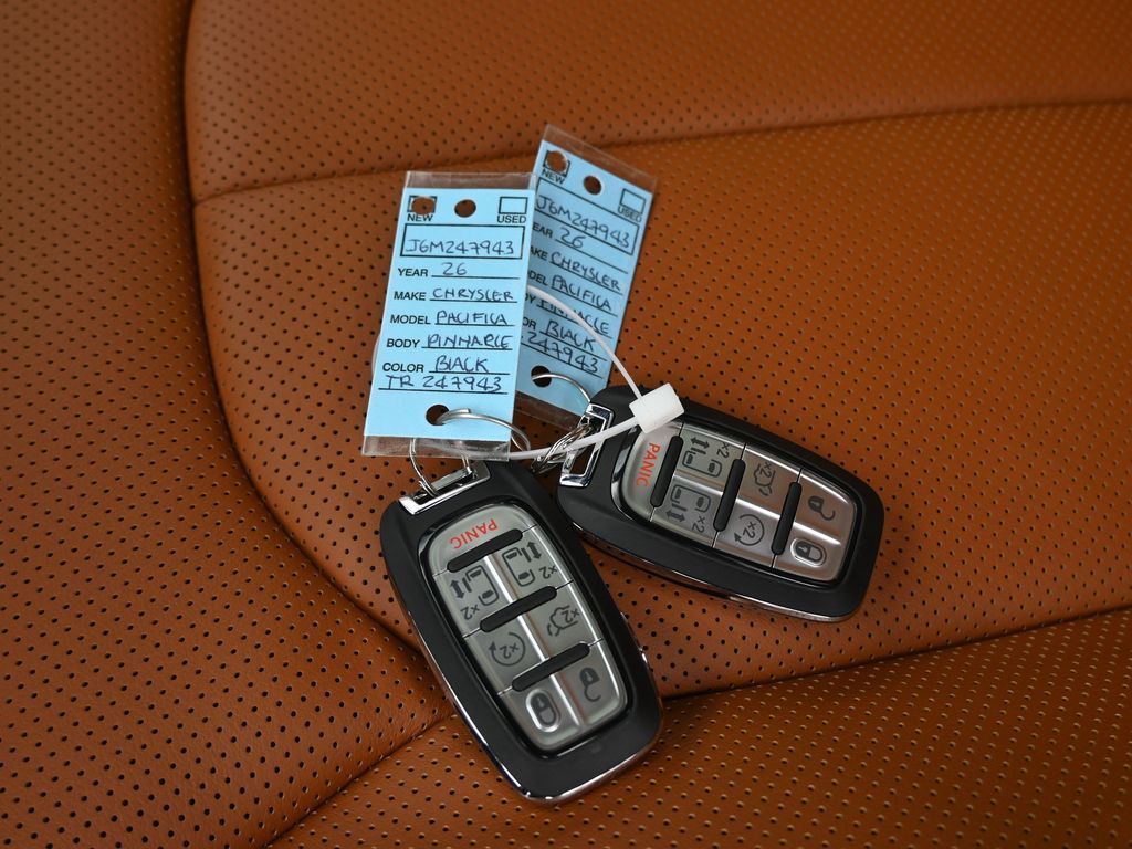 New 2026 Diamond Black Crystal Pearlcoat Chrysler Pinnacle image 24