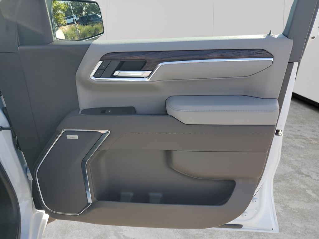 New 2026 White GMC SLT image 40