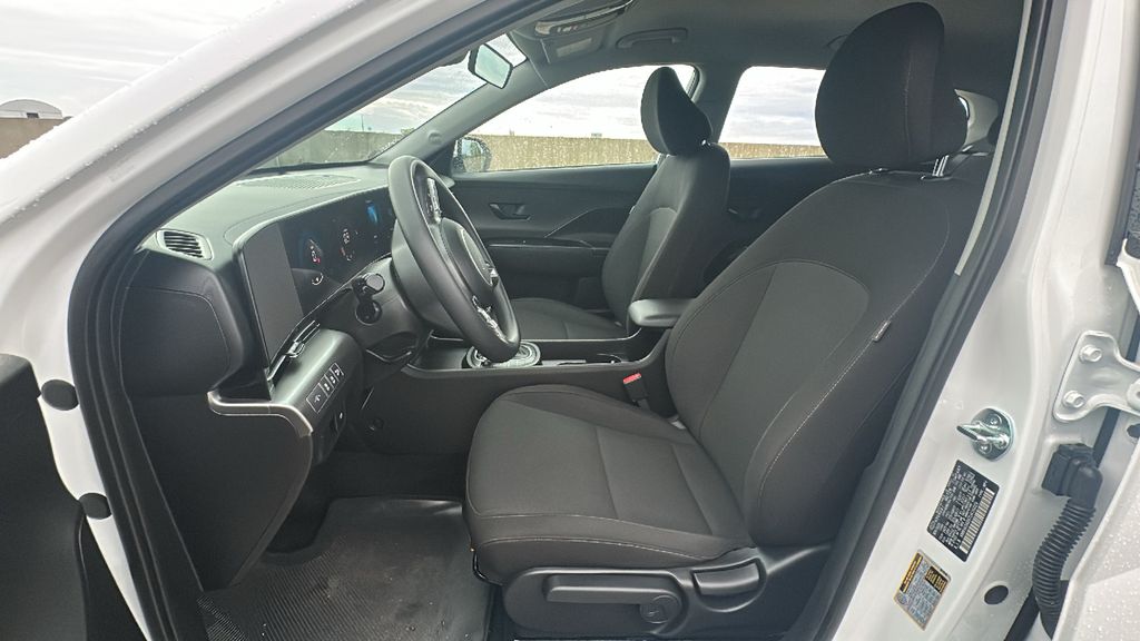 2026 Hyundai Kona SE - 3