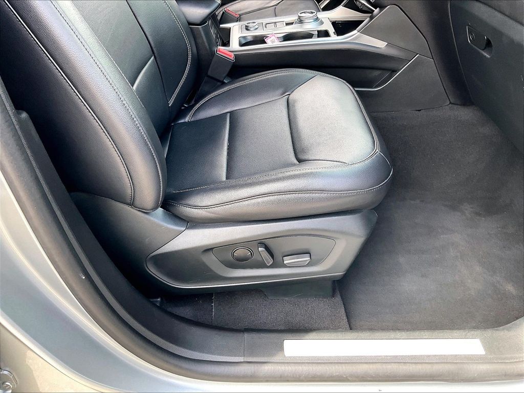 2023 Ford Explorer — photo 37