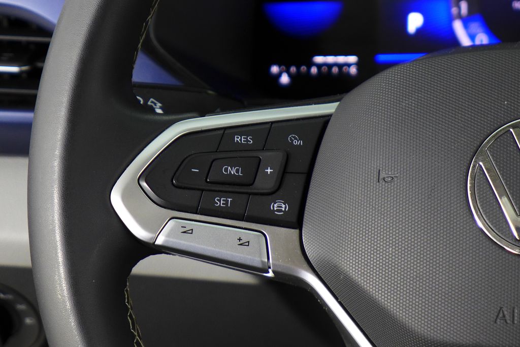 Thumbnail: 2022 Volkswagen Taos - 29