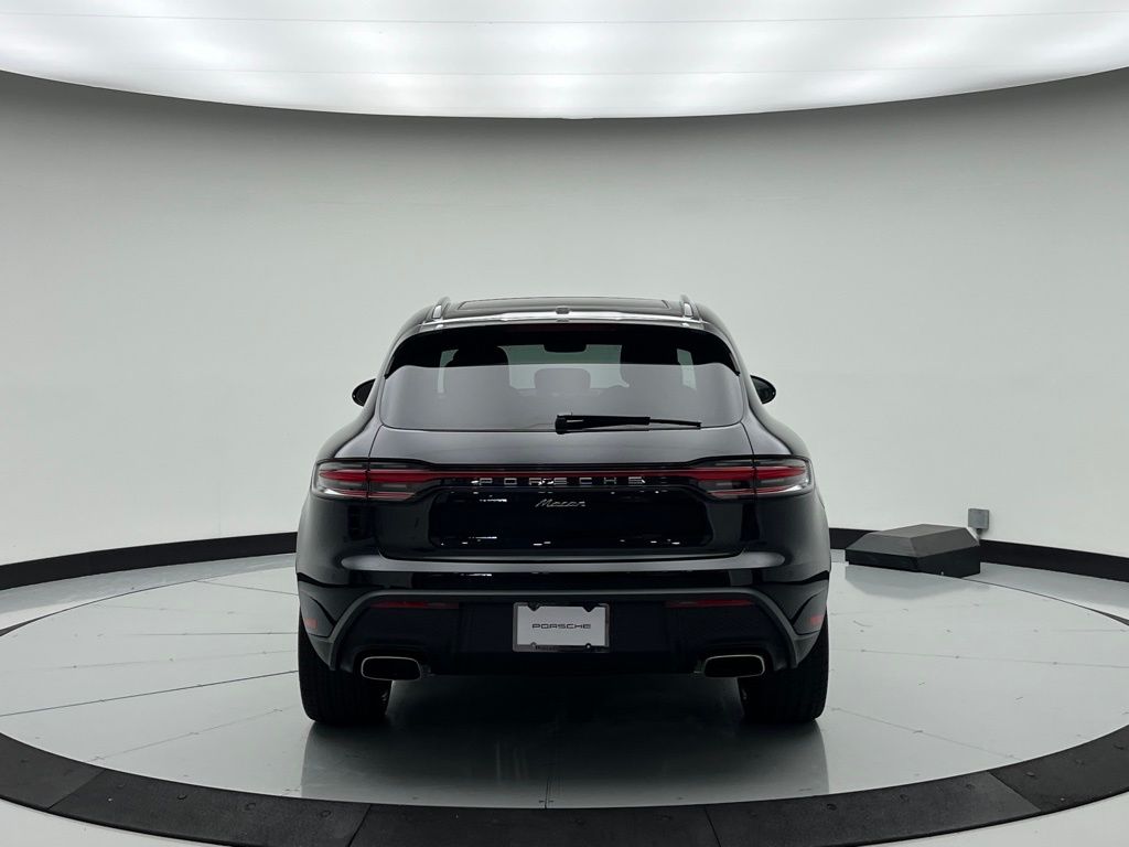 Thumbnail: 2025 Porsche Macan - 8