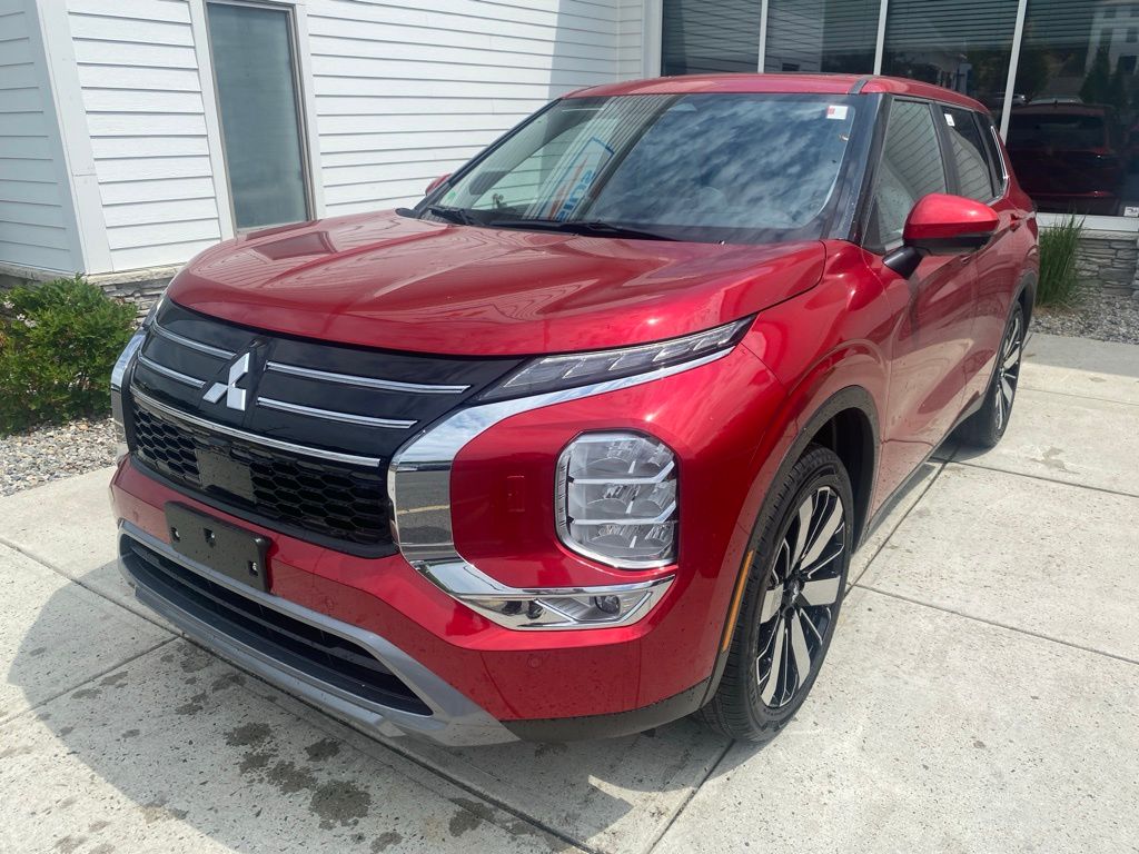 2025 Mitsubishi Outlander SE FWD