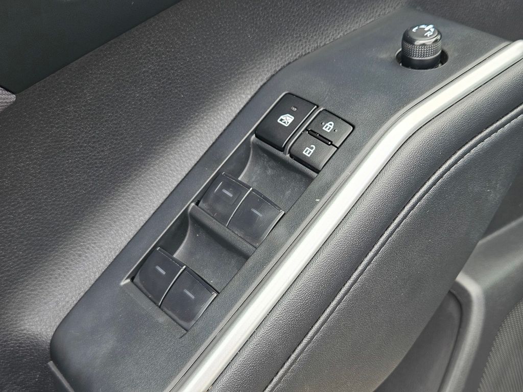 Used Car 2024 Toyota Highlander  Le For Sale Under $35,000 In San Marcos, Texas