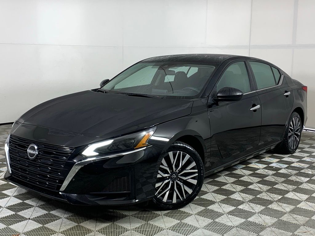 2024 Nissan Altima SV