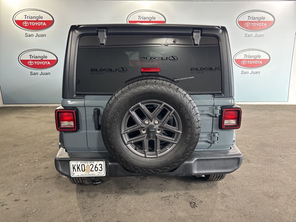 Thumbnail: 2024 Jeep Wrangler - 5