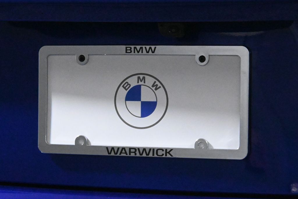 Thumbnail: 2026 BMW M5 - 14