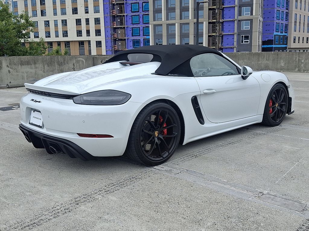 Thumbnail: 2020 Porsche  - 8