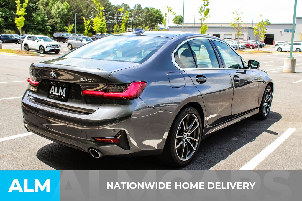 Used 2020 Gray BMW 330i xDrive image 5