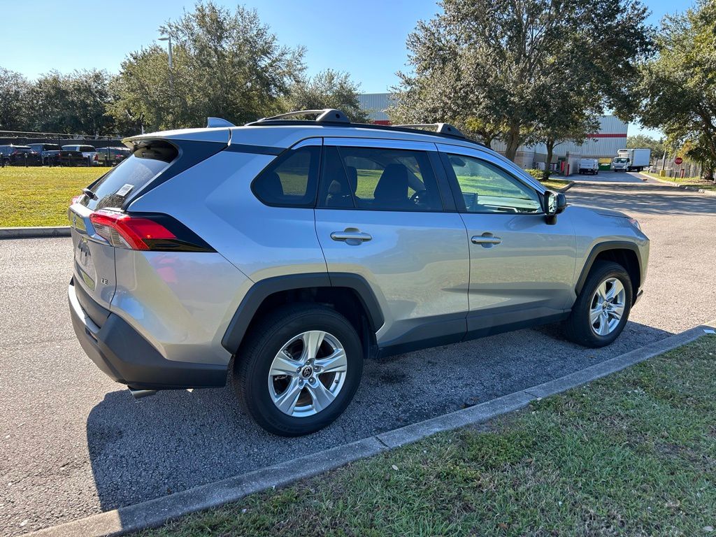 Thumbnail: 2021 Toyota RAV4 - 5