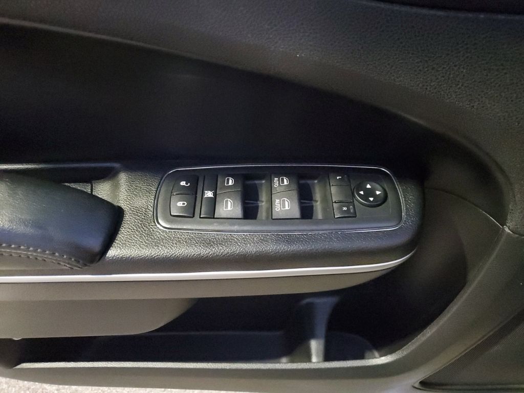 Used Car 2019 Chrysler 300  C For Sale Under $30,000 In Austin, Texas