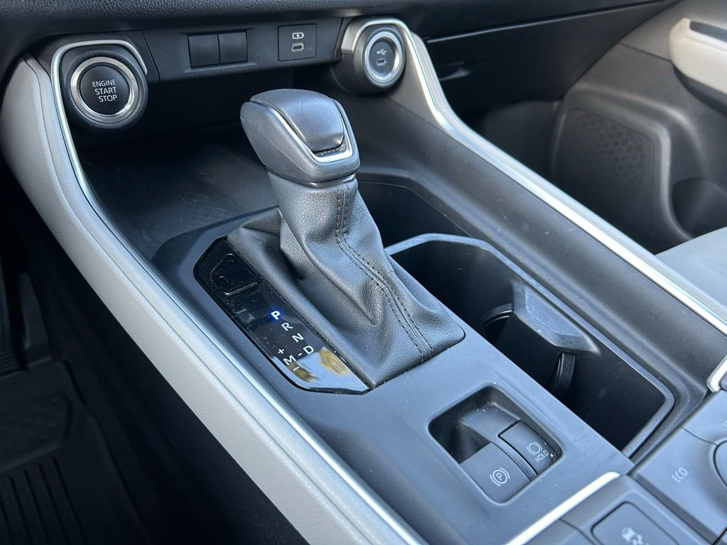 2024 Toyota Grand Highlander XLE 28