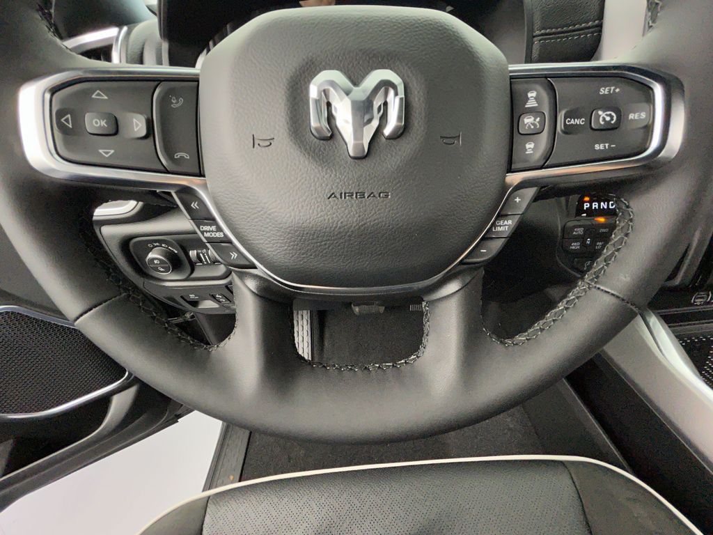 New 2026 Granite Crystal Metallic Clearcoat Ram Laramie image 24