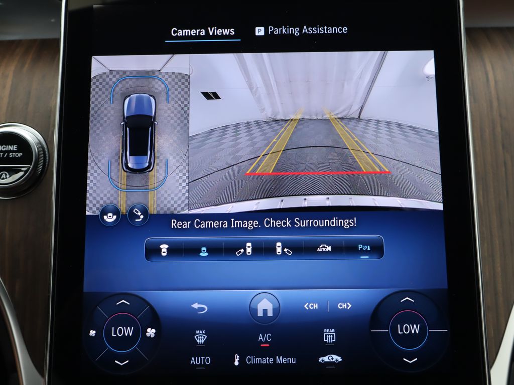 Thumbnail: 2025 Mercedes-Benz GLC - 16