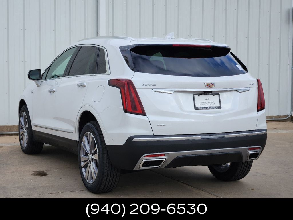 2025 Cadillac XT5 Premium Luxury 3