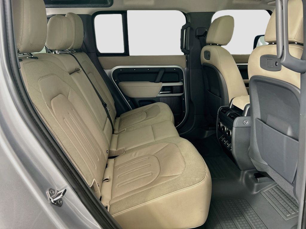 Thumbnail: 2020 Land Rover Defender - 21