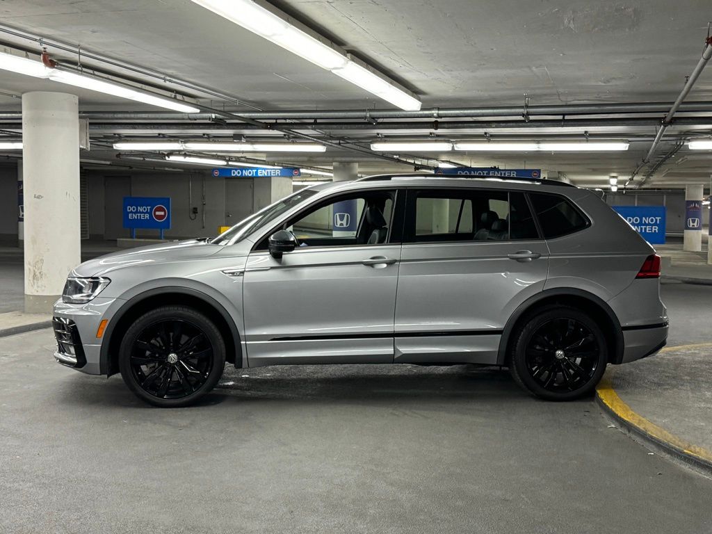 2021 Volkswagen Tiguan 2.0T SE R-Line Black 32