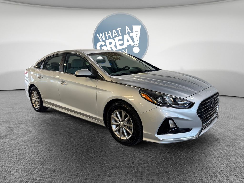  2018 Hyundai Sonata SE FWD   