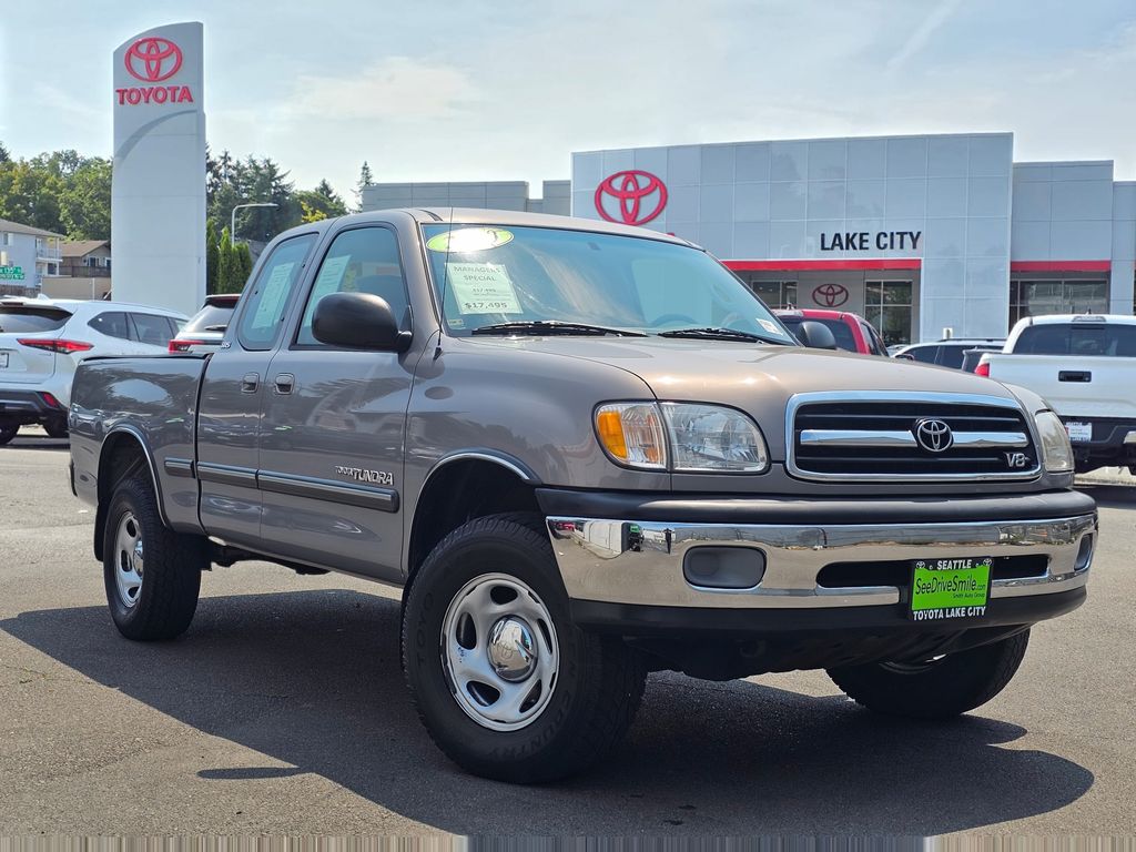 Thunder Gray Metallic 2000 Toyota Tundra Pickup Truck Four-Wheel Drive 4-Speed Automatic