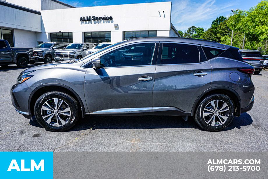 Used 2024 Gray Nissan SV image 7