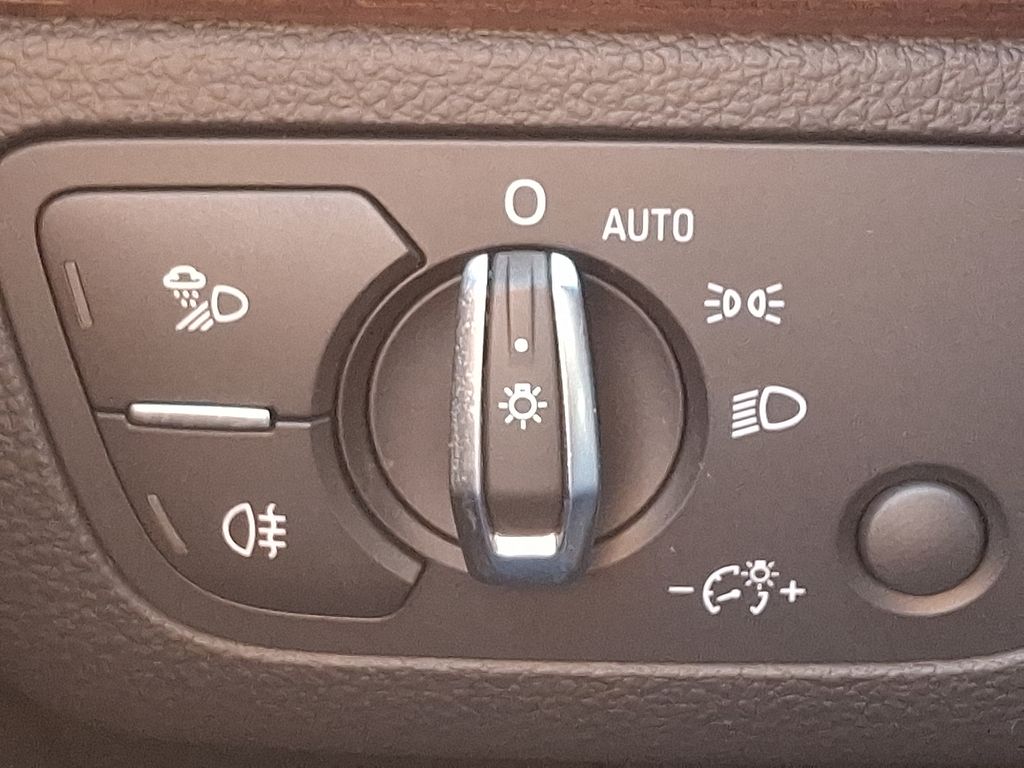 Thumbnail: 2023 Audi Q5 - 26