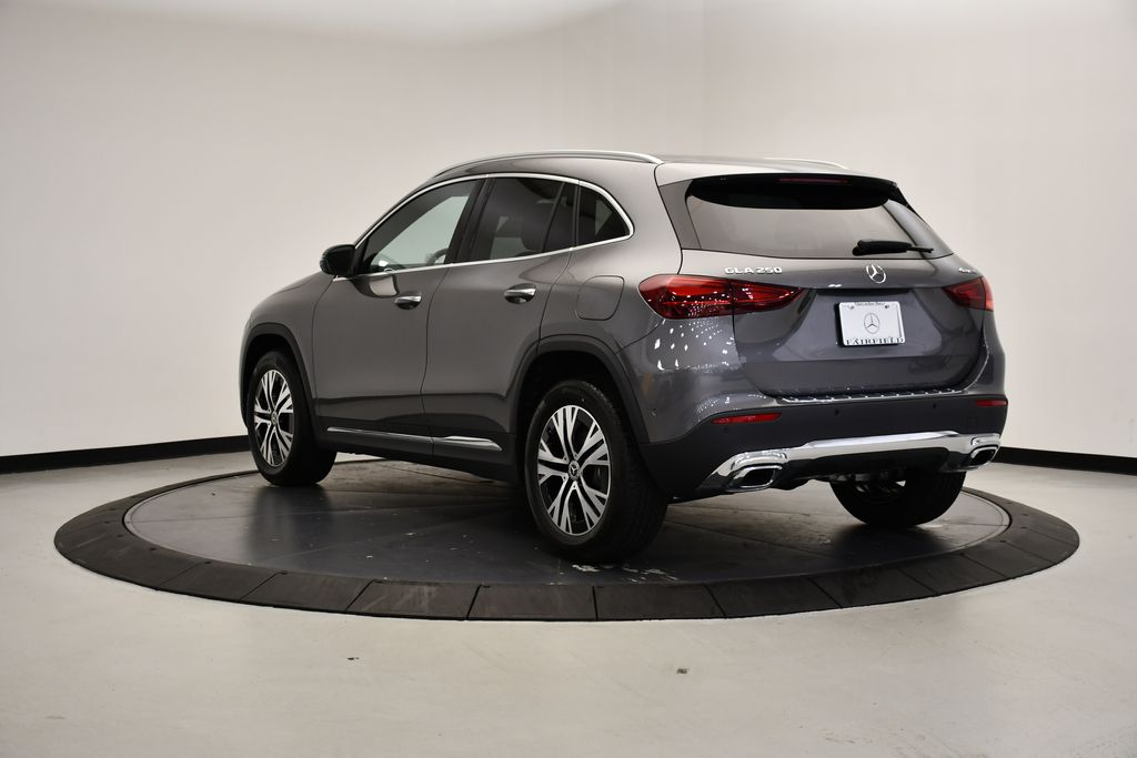 Thumbnail: 2026 Mercedes-Benz GLA - 3