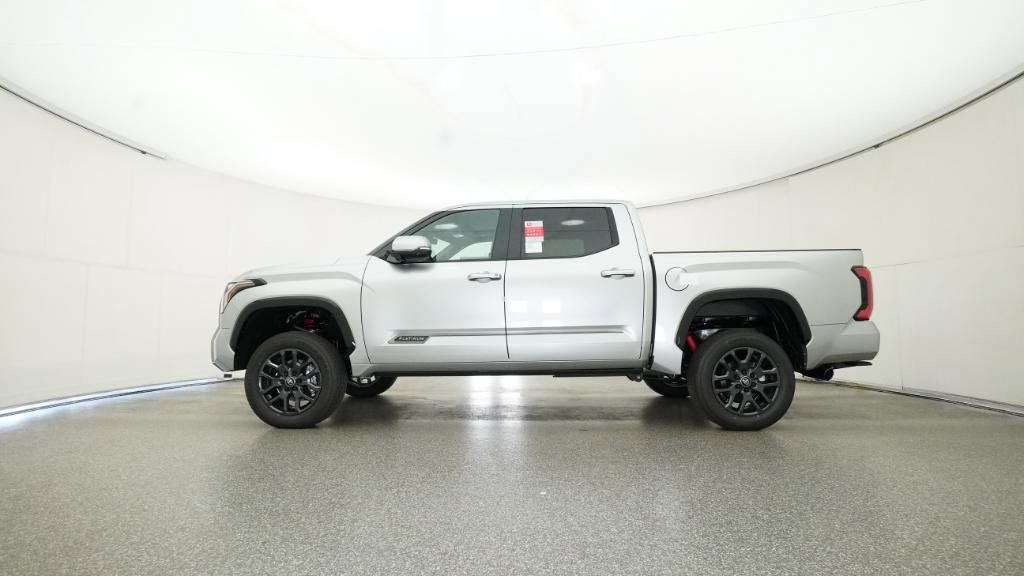 Thumbnail: 2025 Toyota Tundra - 13