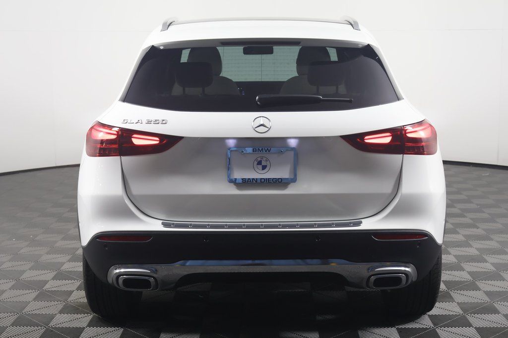 2025 Mercedes-Benz GLA 250 5