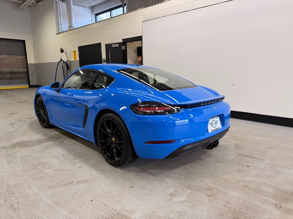 Thumbnail: 2022 Porsche 718 Cayman - 3